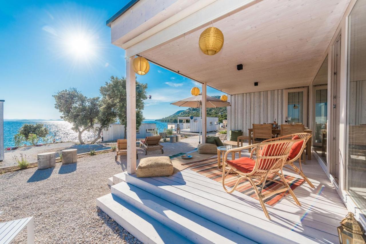 Buqez Eco Resort - Beachfront 20 & House 42 Drage Exterior photo